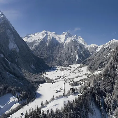 Luxurious In With Sauna *